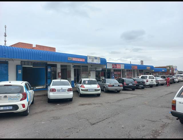 1,623M² BUSINESS CENTRE FOR SALE IN NEW GERMANY